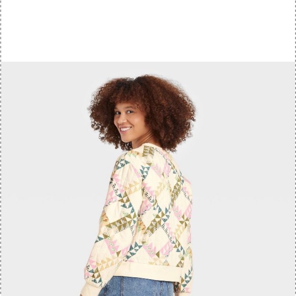 Women's size Large Quilted Pullover Sweatshirt - Universal Thread - Picture 3 of 5